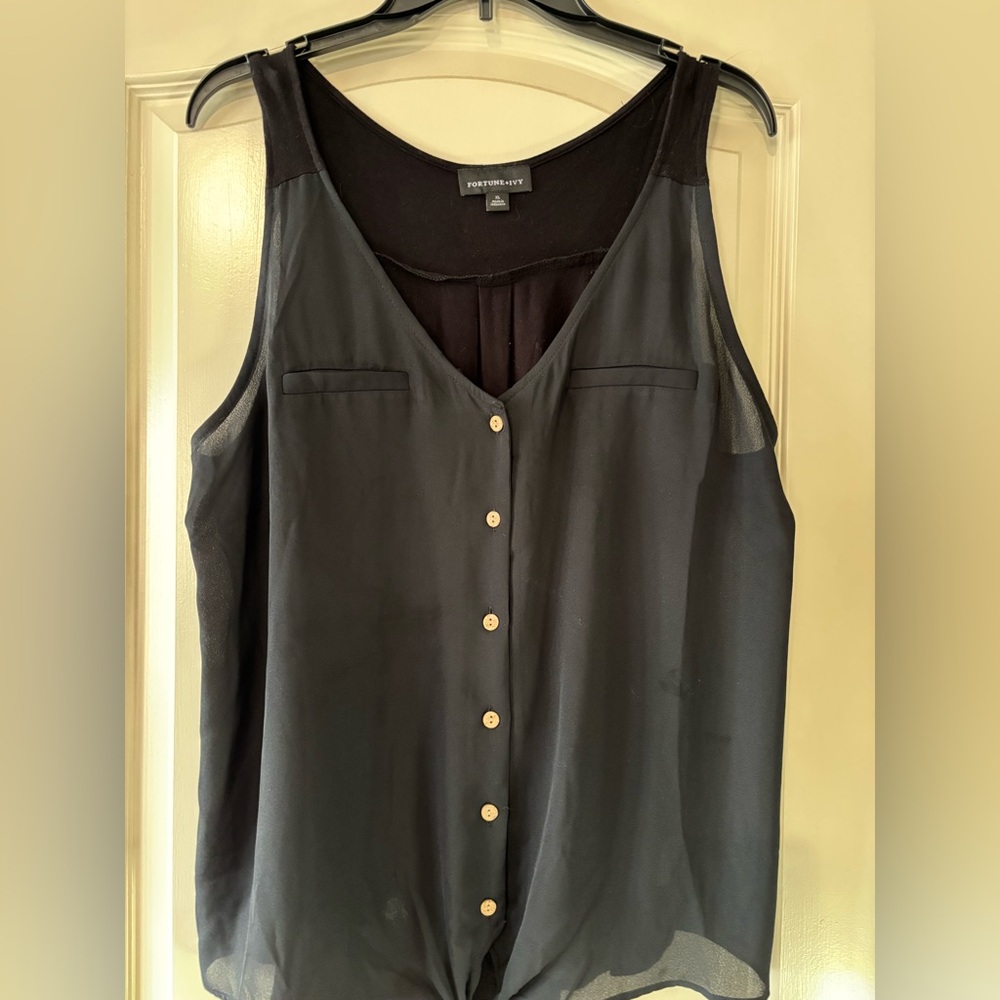 Worthington Black Button-Front Sleeveless V-Neck Camisole